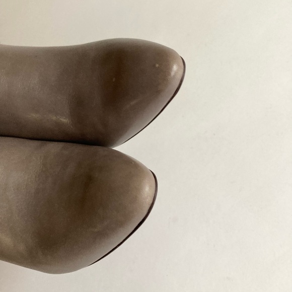 New Cole Haan Grey Genuine Leather Almond Toe Ankle Boots size 9.5 - Picture 13 of 16